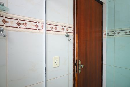 Casa à venda com 93m², 2 quartos e 2 vagasBanheiro 2 - Suíte 2