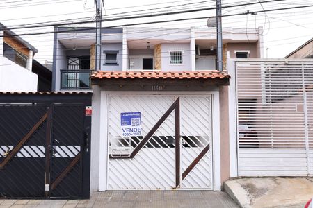 Casa à venda com 93m², 2 quartos e 2 vagasPlaca instalada no portão - Código da placa: WYNY-1098