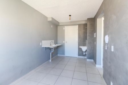 Sala - Cozinha de apartamento para alugar com 2 quartos, 32m² em Vila Carmosina, São Paulo