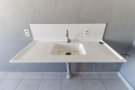 Apartamento para alugar com 32m², 2 quartos e sem vaga Apartamento para alugar com 32m², 2 quartos e sem vagaSala - Cozinha