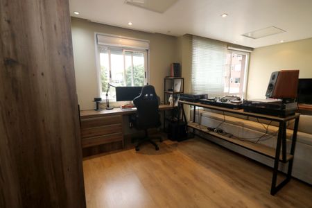 Apartamento à venda com 79m², 2 quartos e 1 vagaEscritório