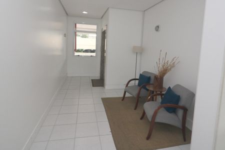 Apartamento à venda com 79m², 2 quartos e 1 vagaÁrea comum -Hall de entrada