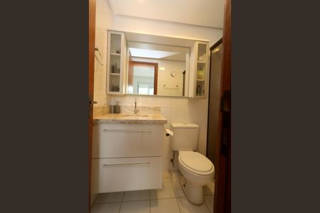 Apartamento à venda com 79m², 2 quartos e 1 vagaBanheiro da Suíte