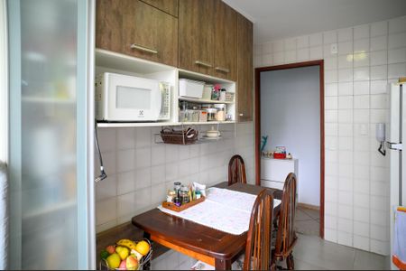 Apartamento à venda com 58m², 2 quartos e 1 vagaCozinha