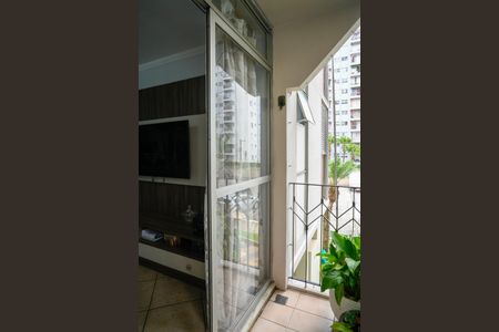 Apartamento à venda com 58m², 2 quartos e 1 vagaVaranda