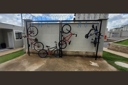 bicicletário de apartamento para alugar com 2 quartos, 55m² em Monte Verde, Betim