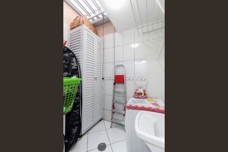 Casa de condomínio à venda com 67m², 2 quartos e 2 vagasÁrea de Serviço