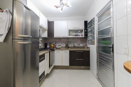 Casa de condomínio à venda com 67m², 2 quartos e 2 vagasCozinha
