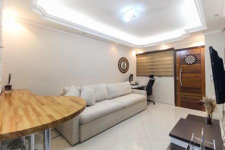 Casa de condomínio à venda com 67m², 2 quartos e 2 vagasSala