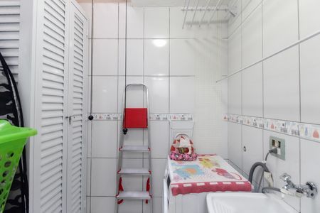 Casa de condomínio à venda com 67m², 2 quartos e 2 vagasÁrea de Serviço