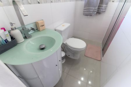 Casa de condomínio à venda com 67m², 2 quartos e 2 vagasBanheiro da Suíte 2
