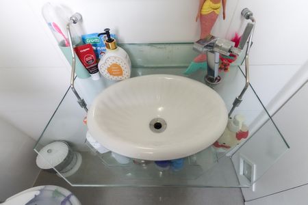 Casa de condomínio à venda com 67m², 2 quartos e 2 vagasBanheiro da Suíte 1