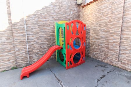 Casa de condomínio à venda com 67m², 2 quartos e 2 vagasÁrea Comum