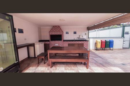 Apartamento para alugar com 74m², 3 quartos e 1 vagaÁrea comum 