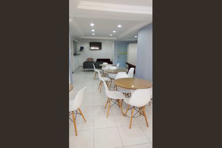 Apartamento para alugar com 74m², 3 quartos e 1 vagaÁrea comum 