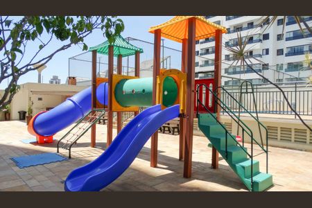 Apartamento para alugar com 74m², 3 quartos e 1 vagaÁrea comum 