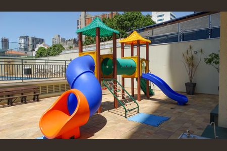 Apartamento para alugar com 74m², 3 quartos e 1 vagaÁrea comum 