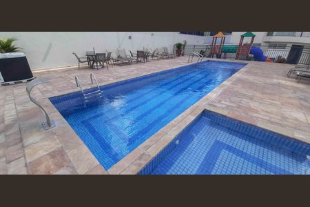 Apartamento para alugar com 74m², 3 quartos e 1 vagaÁrea comum 