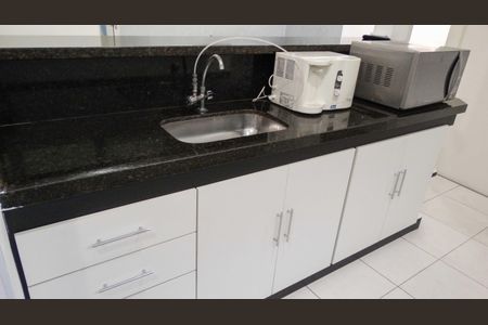 Apartamento para alugar com 74m², 3 quartos e 1 vagaÁrea comum 