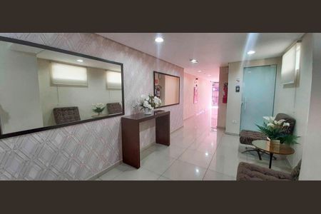 Apartamento para alugar com 74m², 3 quartos e 1 vagaÁrea comum 