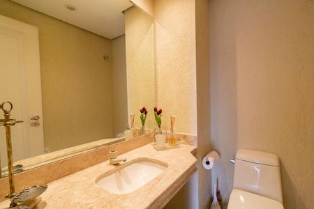 Apartamento à venda com 175m², 3 quartos e 4 vagas Apartamento à venda com 175m², 3 quartos e 4 vagasLavabo