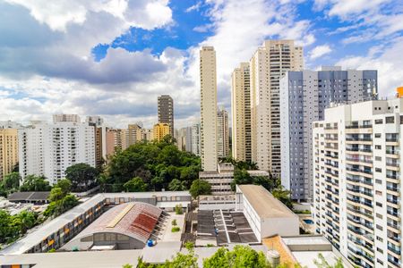 Apartamento à venda com 175m², 3 quartos e 4 vagasVaranda Sala vista