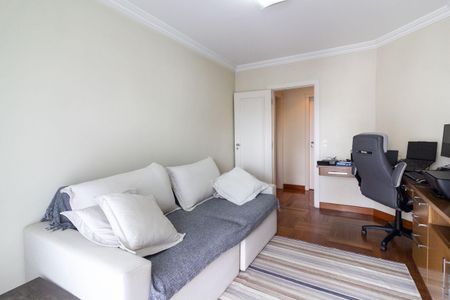 Apartamento à venda com 175m², 3 quartos e 4 vagasEscritório