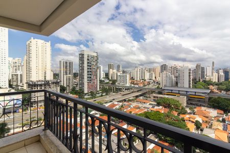 Apartamento à venda com 175m², 3 quartos e 4 vagas Apartamento à venda com 175m², 3 quartos e 4 vagasSuíte 1 Varanda