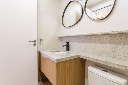 Apartamento para alugar com 30m², 1 quarto e sem vagaBanheiro da Suíte