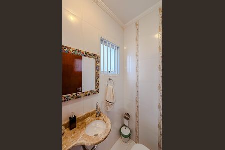 Casa à venda com 145m², 3 quartos e 3 vagasLavabo