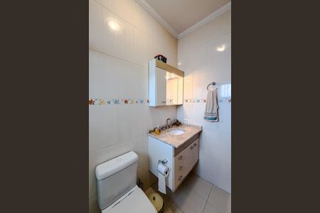Casa à venda com 145m², 3 quartos e 3 vagasBanheiro da Suíte 2