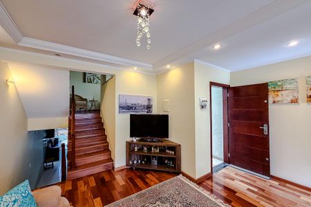 Casa à venda com 145m², 3 quartos e 3 vagasSala