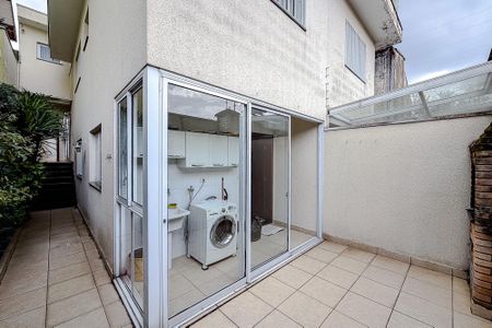 Casa à venda com 145m², 3 quartos e 3 vagasÁrea externa