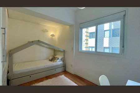 Apartamento à venda com 160m², 3 quartos e 3 vagasQuarto 2