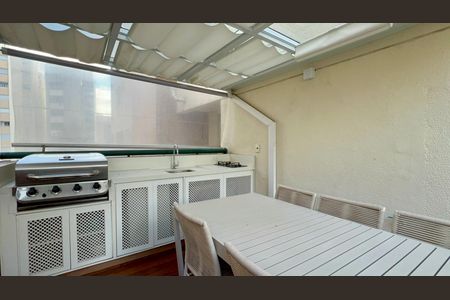 Apartamento à venda com 160m², 3 quartos e 3 vagasVaranda gourmet