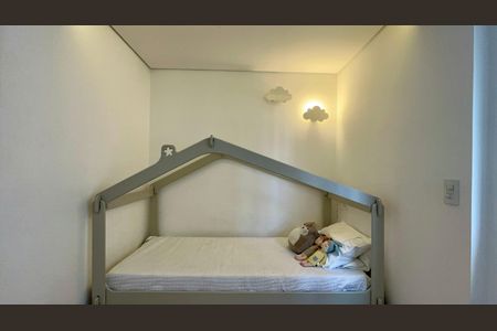 Apartamento à venda com 160m², 3 quartos e 3 vagasQuarto 2