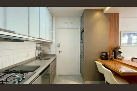 Apartamento à venda com 160m², 3 quartos e 3 vagasCozinha