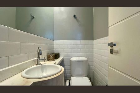 Apartamento à venda com 160m², 3 quartos e 3 vagasLavabo