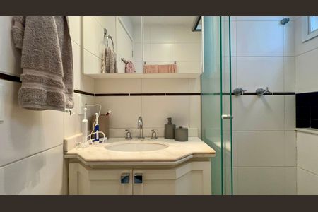Apartamento à venda com 160m², 3 quartos e 3 vagasBanheiro
