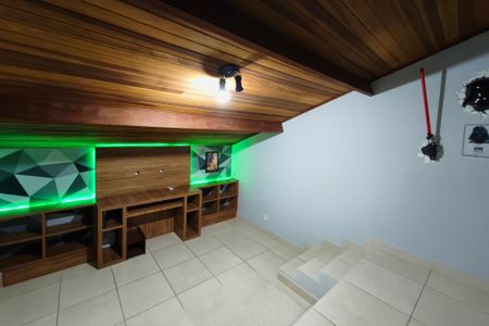 Casa para alugar com 1m², 3 quartos e 2 vagas Casa para alugar com 1m², 3 quartos e 2 vagasQuarto 3