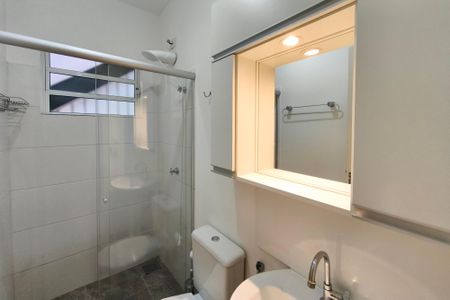 Casa para alugar com 1m², 3 quartos e 2 vagas Casa para alugar com 1m², 3 quartos e 2 vagasBanheiro Suíte