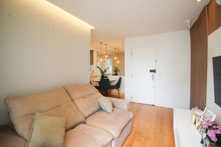 Apartamento à venda com 65m², 2 quartos e 1 vaga Apartamento à venda com 65m², 2 quartos e 1 vagaSala