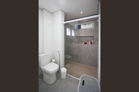 Apartamento à venda com 65m², 2 quartos e 1 vaga Apartamento à venda com 65m², 2 quartos e 1 vagaBanheiro