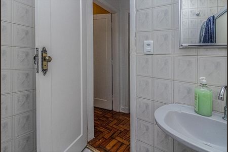 banheiro social_4 de apartamento para alugar com 2 quartos, 78m² em Aclimação, São Paulo