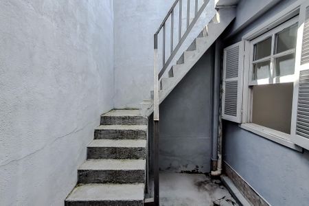 Casa para alugar com 75m², 2 quartos e sem vagaÁrea externa