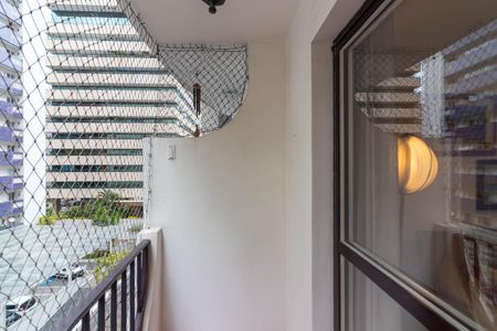 Sacada de apartamento à venda com 3 quartos, 75m² em Vila Olímpia, São Paulo