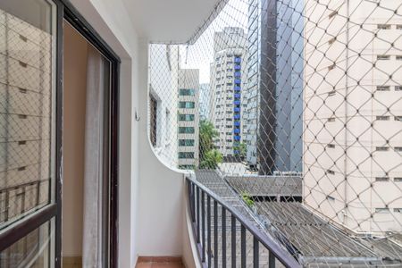 Sacada de apartamento à venda com 3 quartos, 75m² em Vila Olímpia, São Paulo