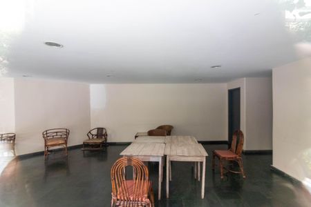 Apartamento à venda com 75m², 3 quartos e 1 vagaÁrea comum - Salão de festas