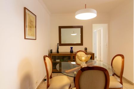 Apartamento à venda com 75m², 3 quartos e 1 vagaSala de Jantar