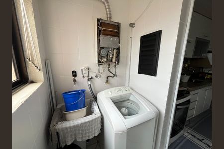 Apartamento à venda com 68m², 2 quartos e 2 vagasÁrea de Serviço